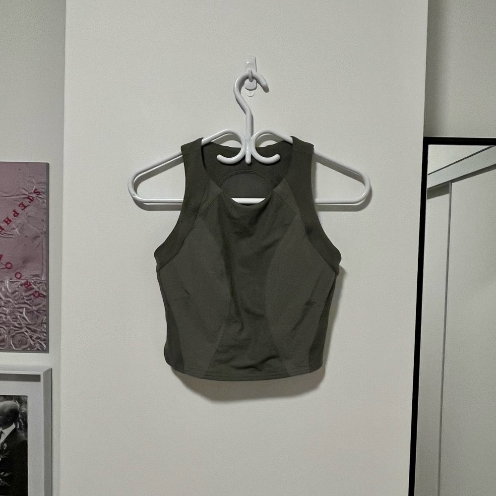 Lululemon Mesh Panelled Training Shelf Tank Top
Army Green - Picture 5 of 7